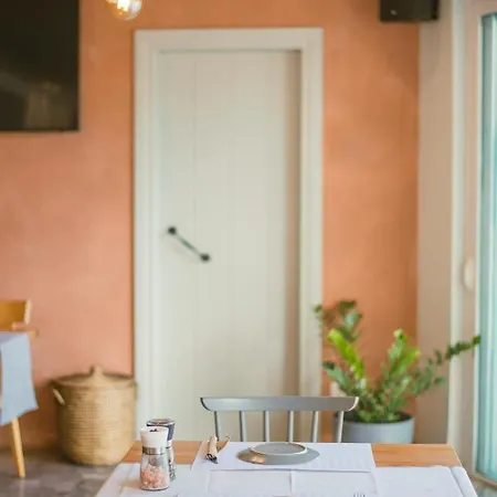 公寓式酒店 Dominoes Corfu