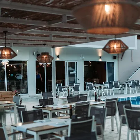 公寓式酒店 Dominoes Corfu