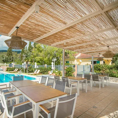 Lägenhetshotell Dominoes Corfu
