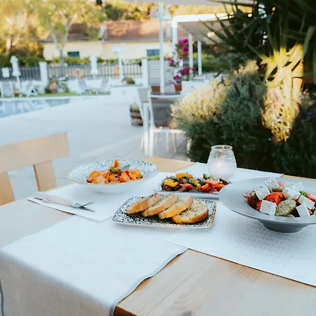 Dominoes Corfu