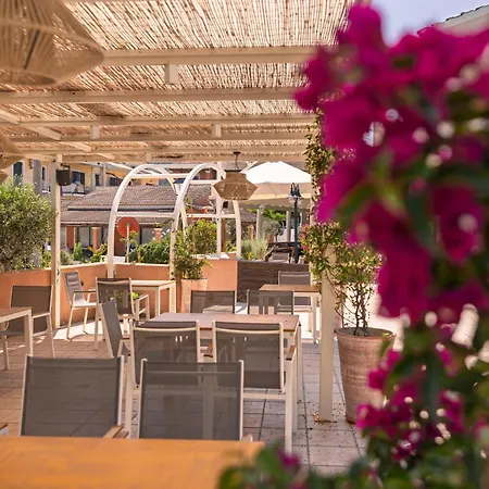 Aparthotel Dominoes Corfu