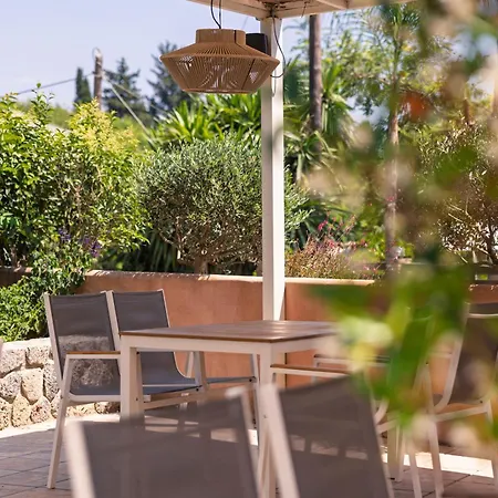 Dominoes Corfu Aparthotel 3*