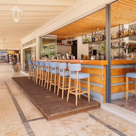 Dominoes Corfu
