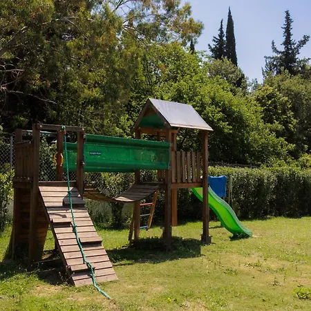 Aparthotel Dominoes Corfu