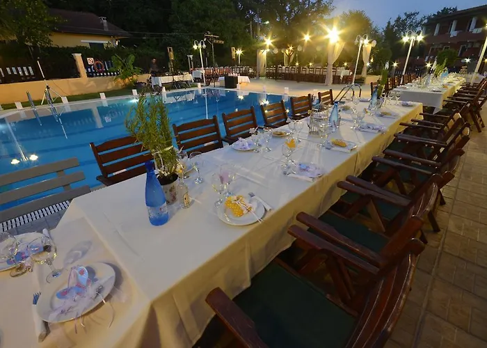Dominoes Corfu