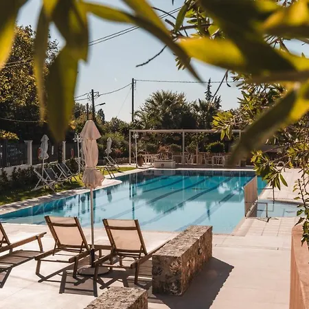 Dominoes Corfu 4*