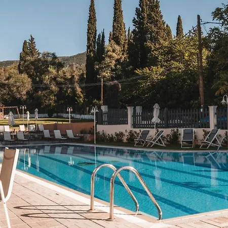 Dominoes Corfu Lejlighedshotel 4*