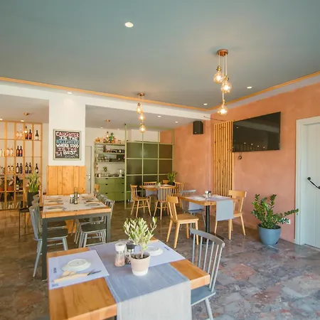 Lejlighedshotel Dominoes Corfu 4*