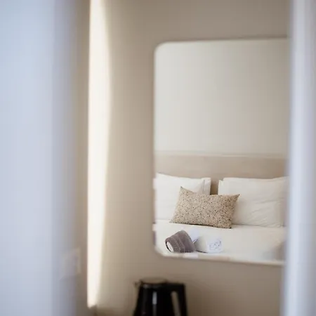 Dominoes Corfu Апарт-отель