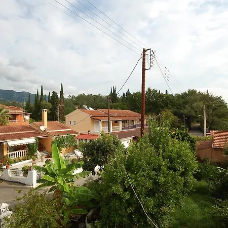 Dominoes Corfu Ξενοδοχείο με διαμερίσματα