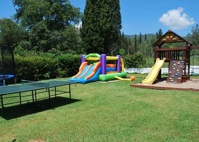 מלון דירות Dominoes Corfu